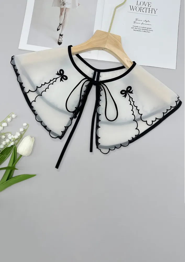 DECORATIVE CONTRAST BOW-DETAIL COLLAR