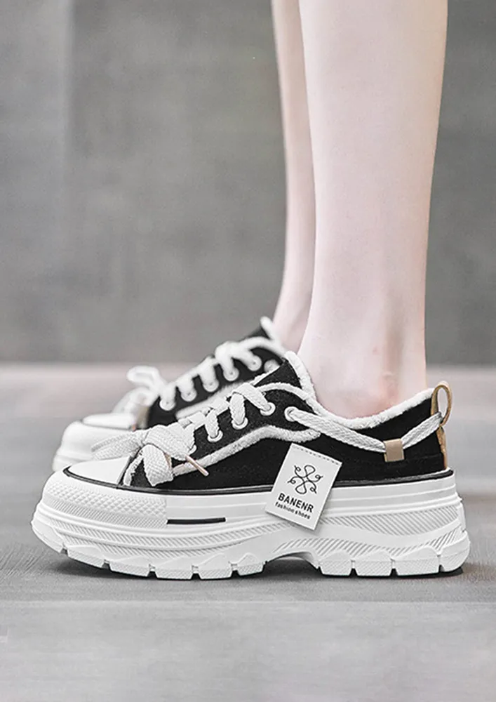 LACE-UP BLACK CHUNKY OUTSOLE SNEAKERS