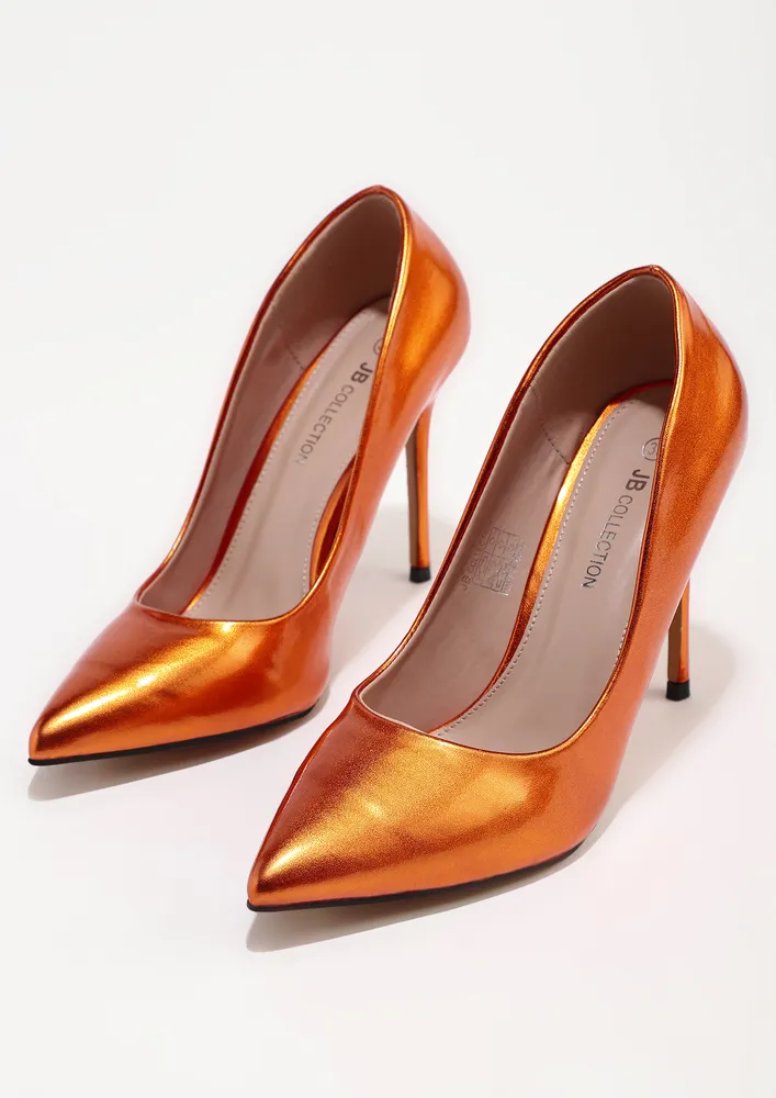 METALLIC ORANGE SLIP-ON PUMP HEELS